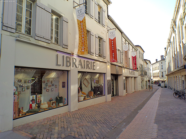 librairie indépendante, librairie landes, landes, Mont de marsan, librairie lacoste, librairie papeterie, 